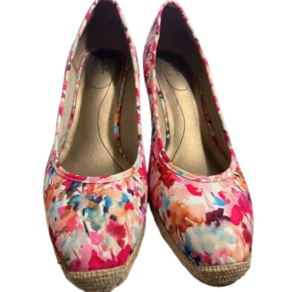 Life Stride Shoes - Life Stride Pink White Blue Floral Watercolor Cork Wedge Slip On High Heels 10M